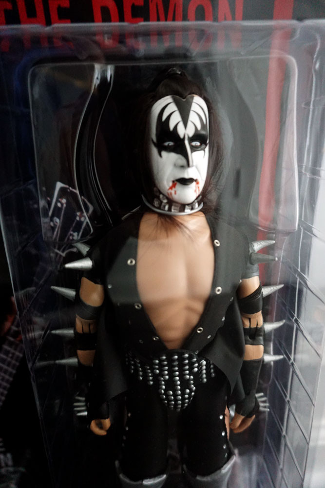 Gene Simmons The Demon Blood Spitting Deluxe Version 12 Inch