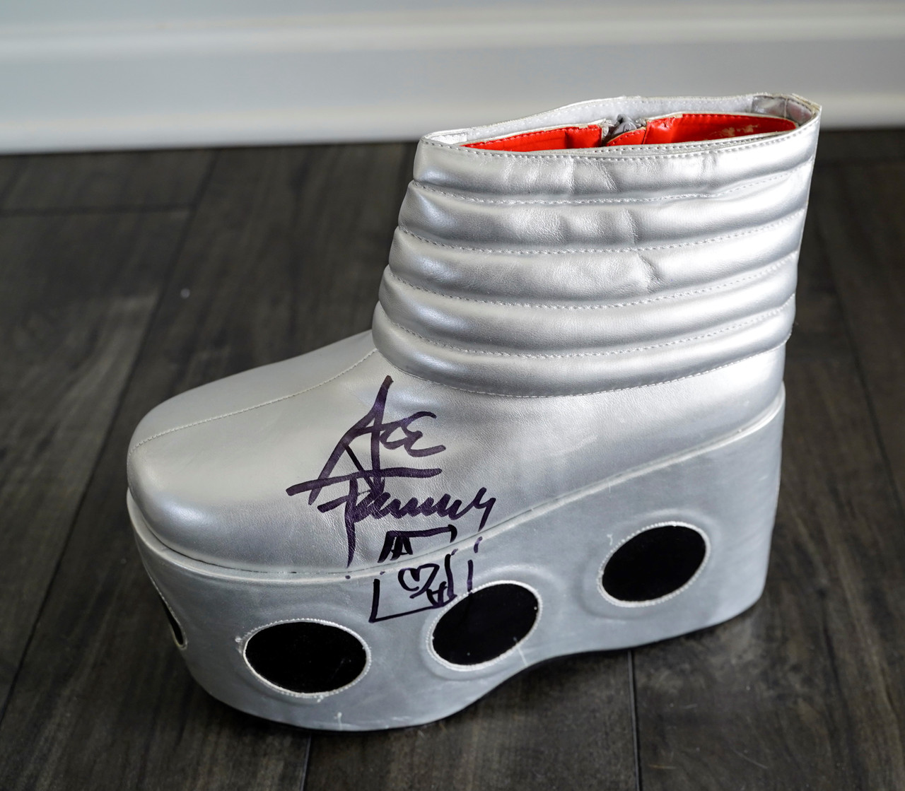 Ace Frehley Signed in BLACK KISS Alive! Boot