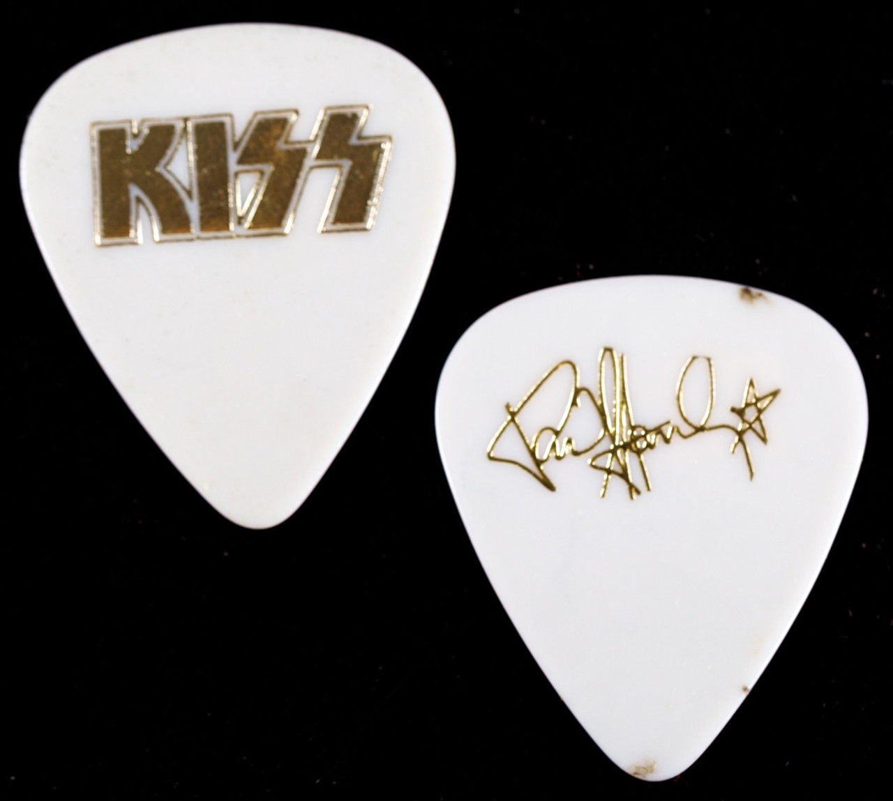 2023 KISS キッス Paul Stanley ポールスタンレー ピック KISS 2023 MADISON SQUARE GARDEN Final Shows Gold Guitar Pick