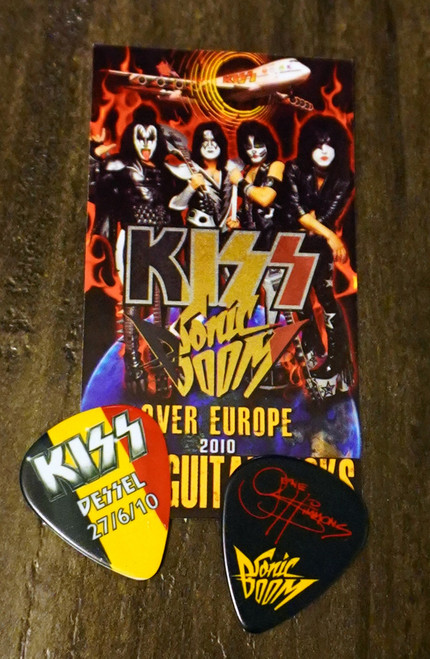 KISS Sonic Boom Dessel 062710 Guitar Pick Gene Simmons KISS Sonic Boom Dessel 062710 Guitar Pick Gene Simmons