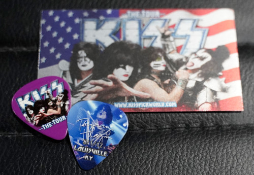 KISS 080112 Louisville Tommy Thayer Guitar Pick The Tour 