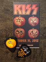 103112 KISS Kruise II Pumpkin Paul Stanley Guitar Pick