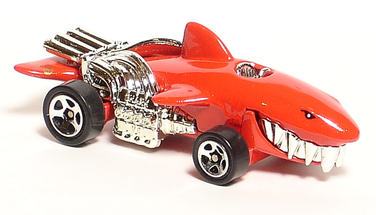 hot wheels sharkruiser