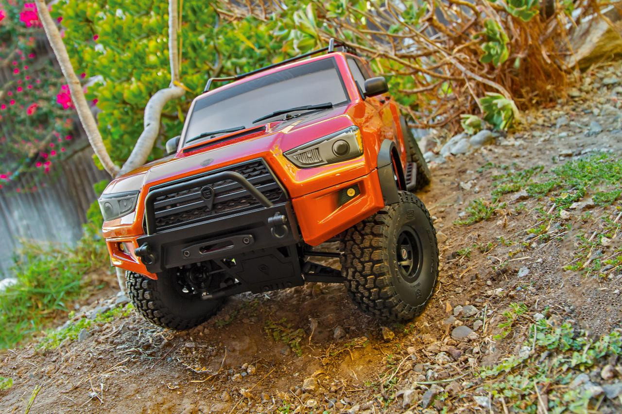 Element RC 40106C 1/10 Enduro Trailrunner 4x4 RTR Orange Lipo