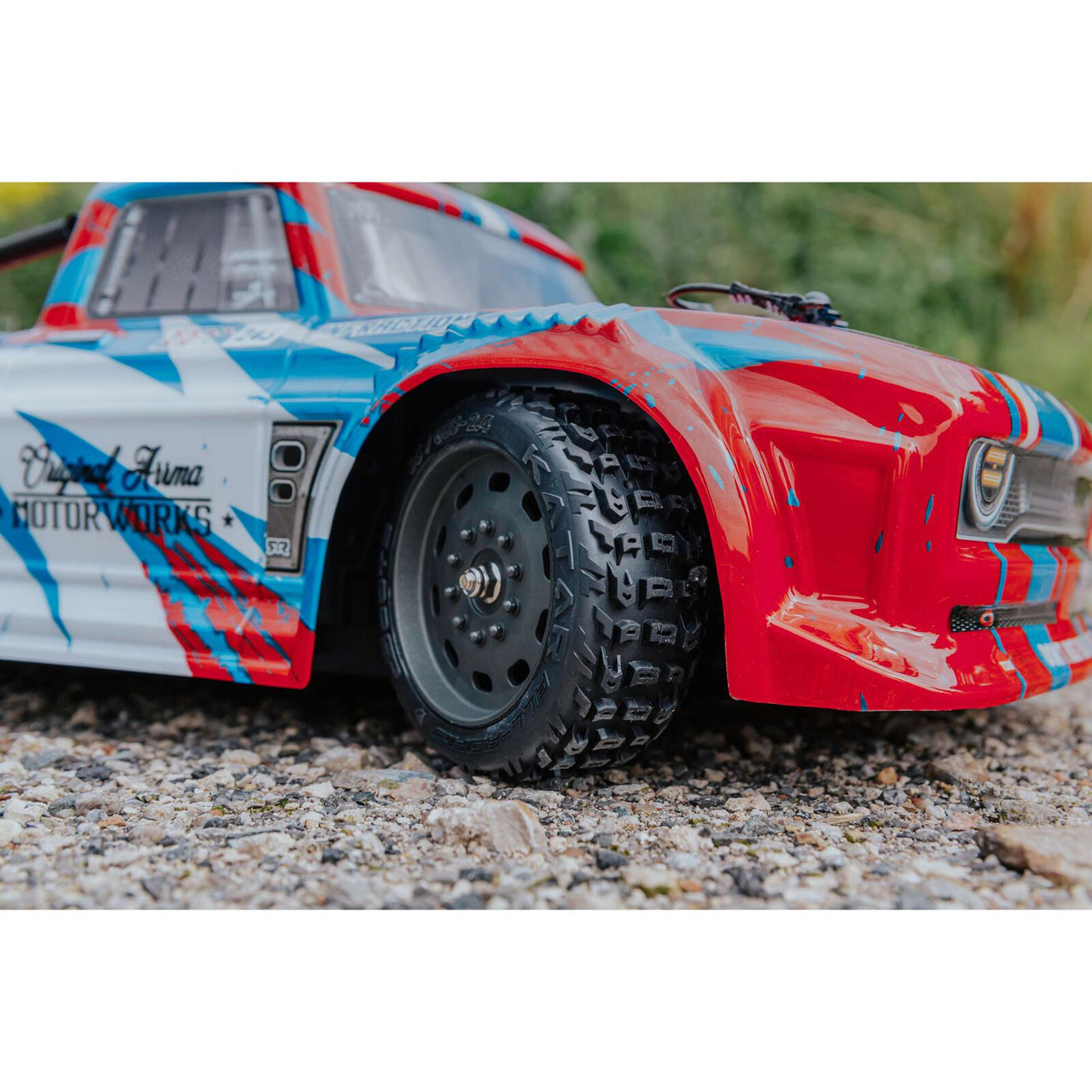 ARRMA ARA4215V3T1 1/8 INFRACTION 4X4 MEGA Resto-Mod Truck RTR Red