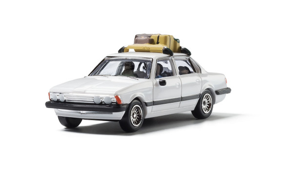 Woodland Scenics AS5370 Modern Era Vehicles Family Vacation Sedan HO Scale