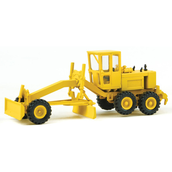 Walthers SceneMaster Road Grader Kit HO Scale