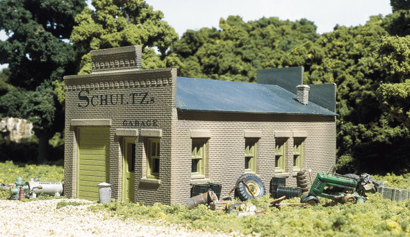Design Preservation Models Schultz's Garage HO Train Building 20100