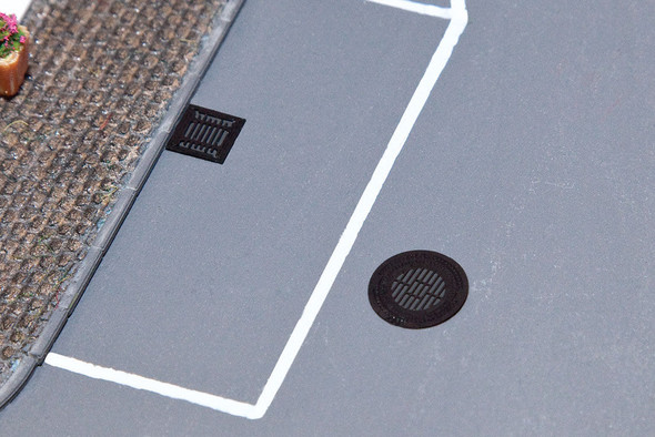 Walthers 949-4123 Manhole Covers (4) & Sewer Grates (6) Etched-Metal HO Scale