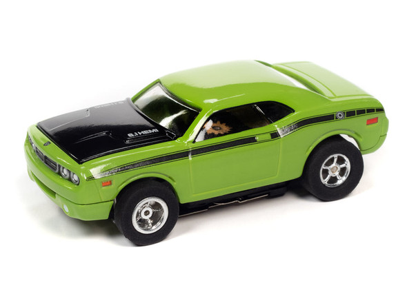 Auto World Xtraction R34 2008 Dodge Challenger Green HO Scale Slot Car