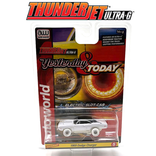 Auto World Thunderjet 1969 Dodge Charger iWheels HO Scale Slot Car