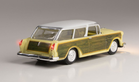Woodland Scenics Station Wagon - HO Scale