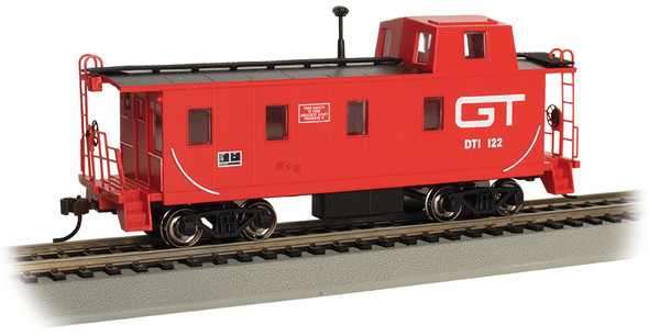 Bachmann 14004 Streamlined Caboose w/ Offset Cupola - Grand Trunk #122 HO Scale