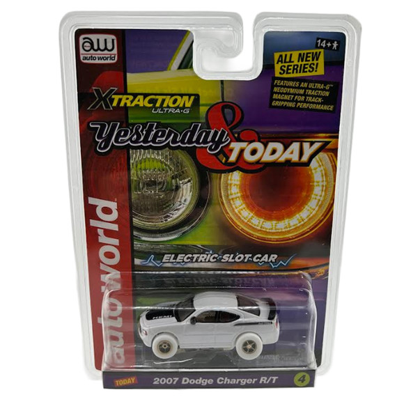 Auto World Xtraction Today 2007 Dodge Charger SRT8 iWheels HO Slot Car