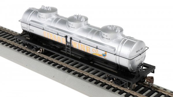Bachmann 17115 40' Three-Dome Tank Car - Gibson Wine Co. #459 HO Scale