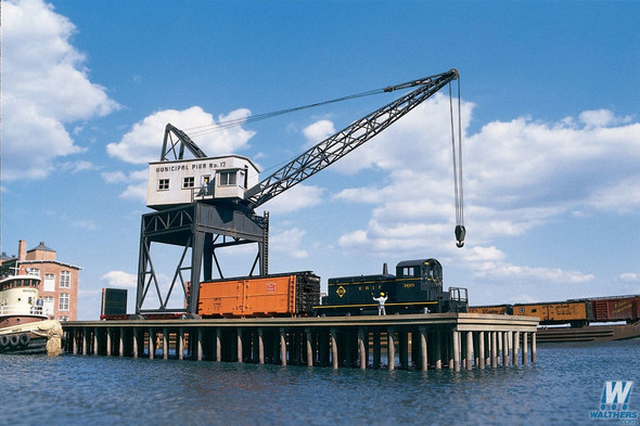 Walthers 933-3067 Pier & Traveling Crane Kit : HO Scale
