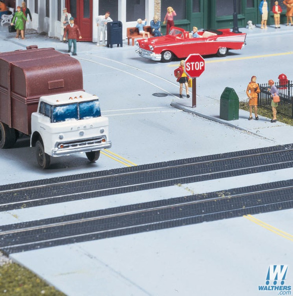 Walthers 933-3137 Rubber Mat Style Grade Crossing Kit : HO Scale