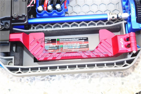 GPM Racing Aluminum Battery Hold-Down Red : Rustler 4x4 Gen 1 Chassis