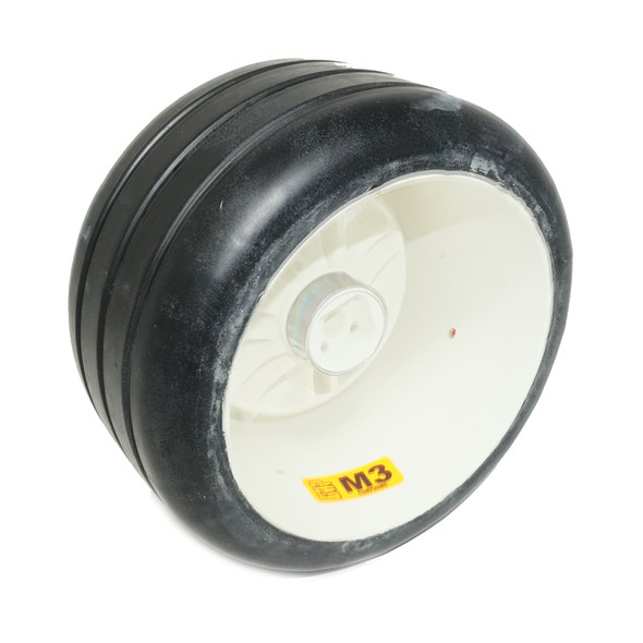 GRP GWH66-M3 1:5 F1 - W66 REVO NEW Rear - M3 Medium Tire w/ White Wheel (2)