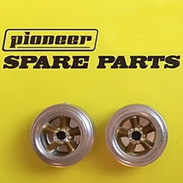 Pioneer WH201206 American Racing Torq Thrust Front Wheels  Silver/Gold 1/32 Slot Car