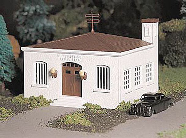 Bachmann Police Station w/Car Kit O Train Building 45609