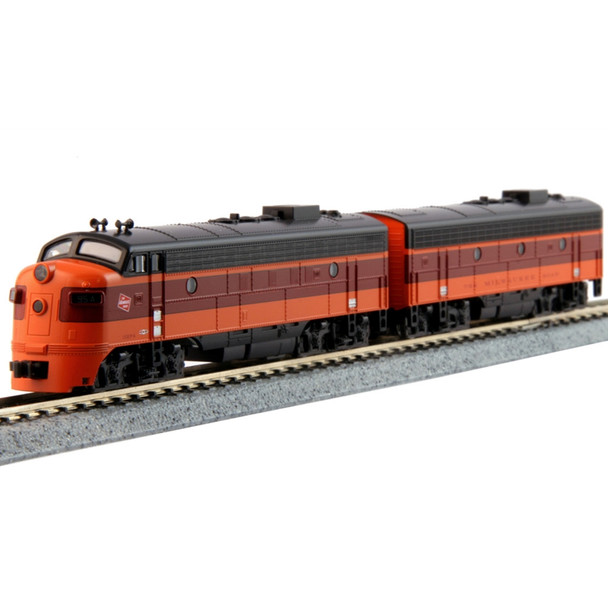 Kato 1060430 EMD FP7A/F7B Olympian Hiawatha Milwaukee Road Locomotive Set N Scale