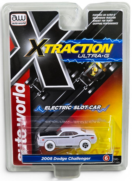 Auto World Xtraction R34 2008 Dodge Challenger iWheels HO Scale Slot Car