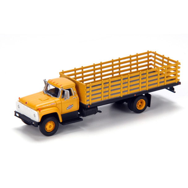 Athearn ATH96802 Ford F-850 Stake Bed Truck - Chicago & North Western RTR HO Scale