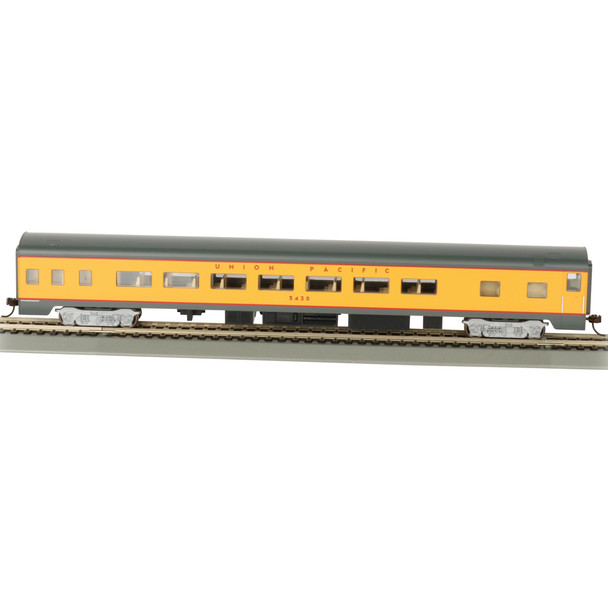 Bachmann 14204 Union Pacific - 85' Smooth-Side Coach Passenger Car HO Scale