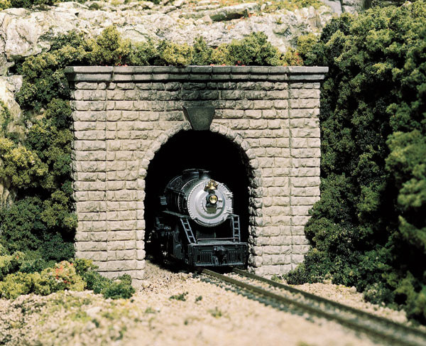 Woodland Scenics HO Scale Tunnel Cut Stone Single Portal C1253