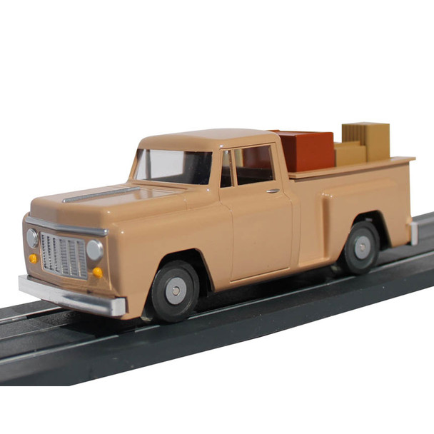 Bachmann 42732 Williams E-Z Street® Pickup Truck - Beige O Scale
