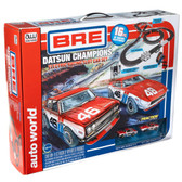 Auto World SRS353 BRE Datsun Champions 16' Racing Slot Car Set HO Scale