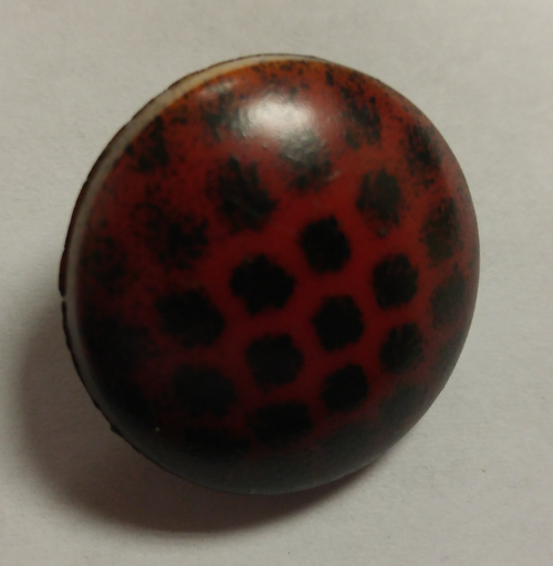 555082 Round Resin Stem Red w Black Dots (22mm)