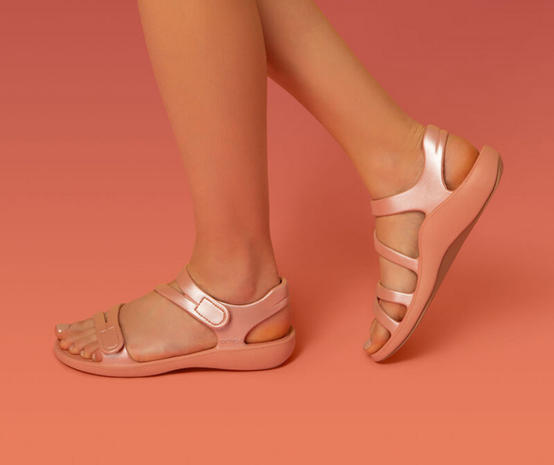 Step into Comfort and Style with Aetrex Water Sandals, Slides, and Flip Flops