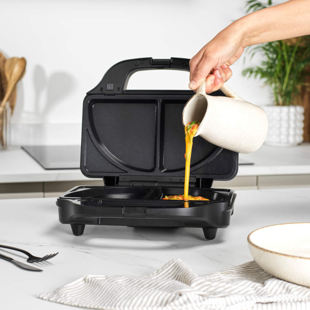 Kuro 4-in-1 Snack Maker | Toastie, Waffle, Omelettes