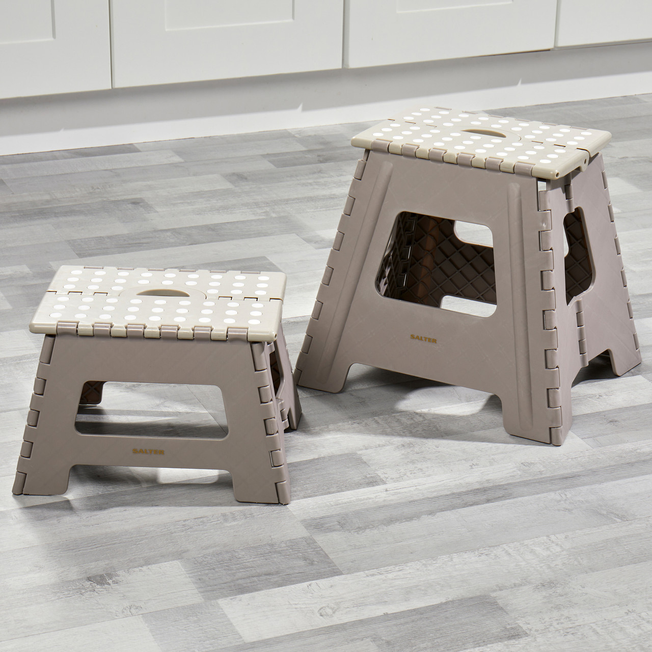 Small shop foldable footstool