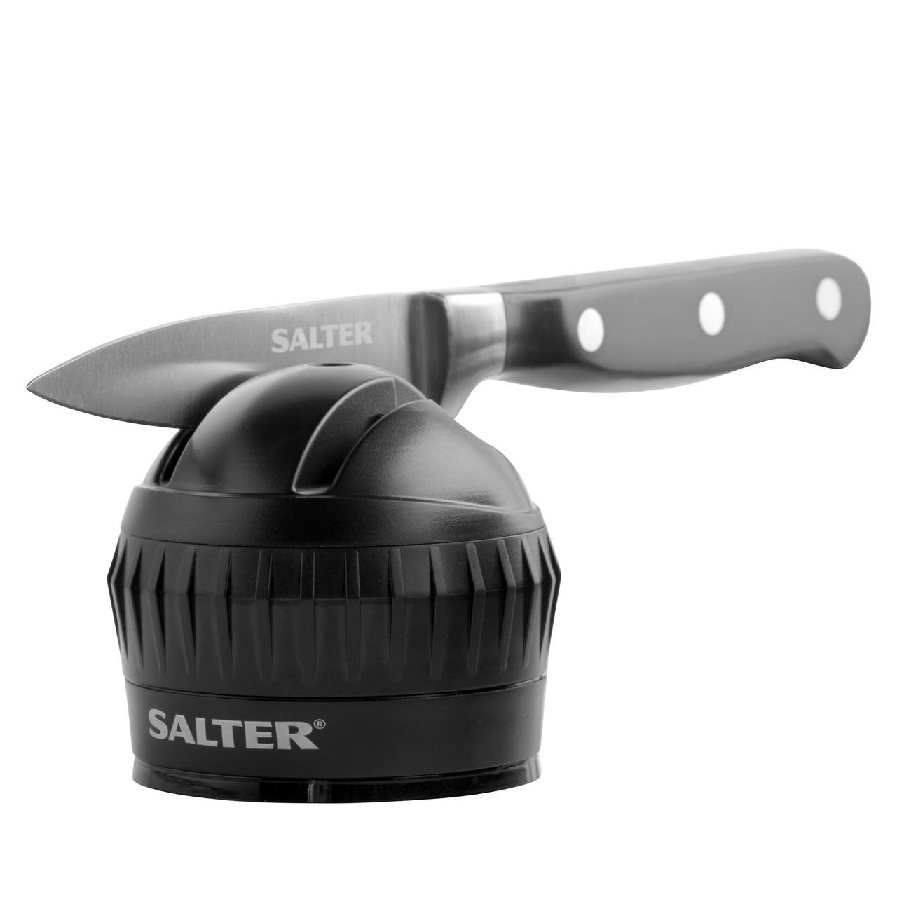 https://cdn11.bigcommerce.com/s-5vfc75n1yv/images/stencil/1280x1280/products/2546/18237/manual-knife-sharpener-with-secure-suction-cup-salter-bw11671b-5054061438420__15290.1698134037.jpg?c=1