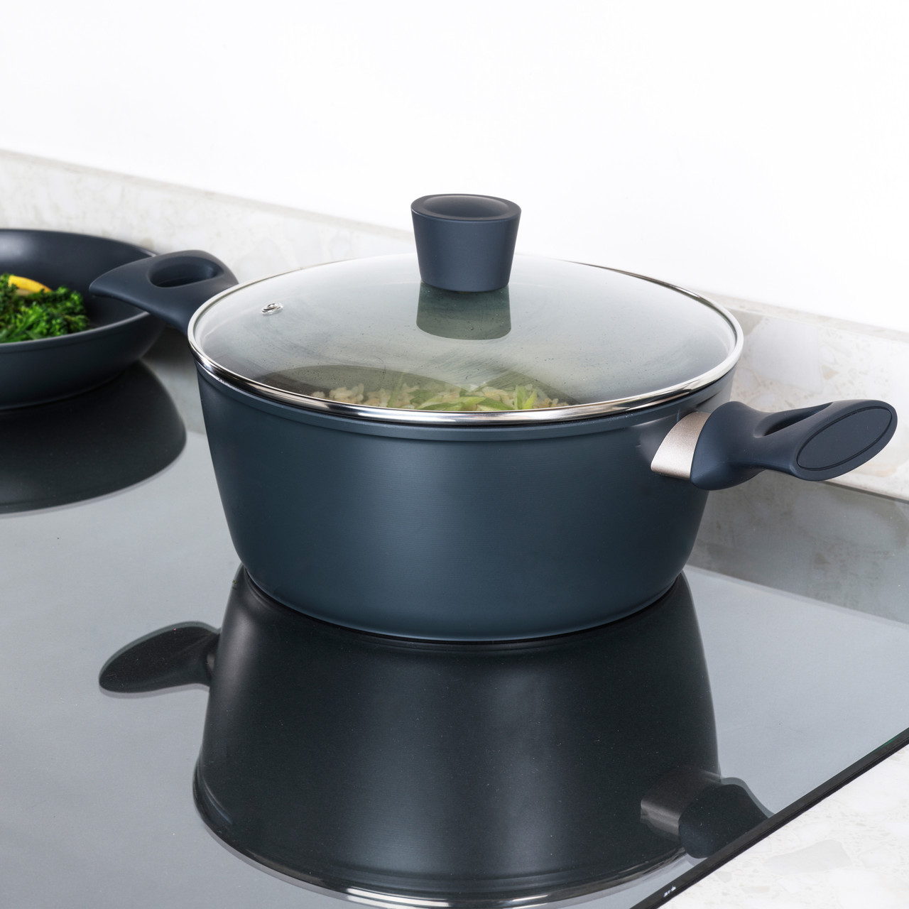 Non-Stick Stock Pots –