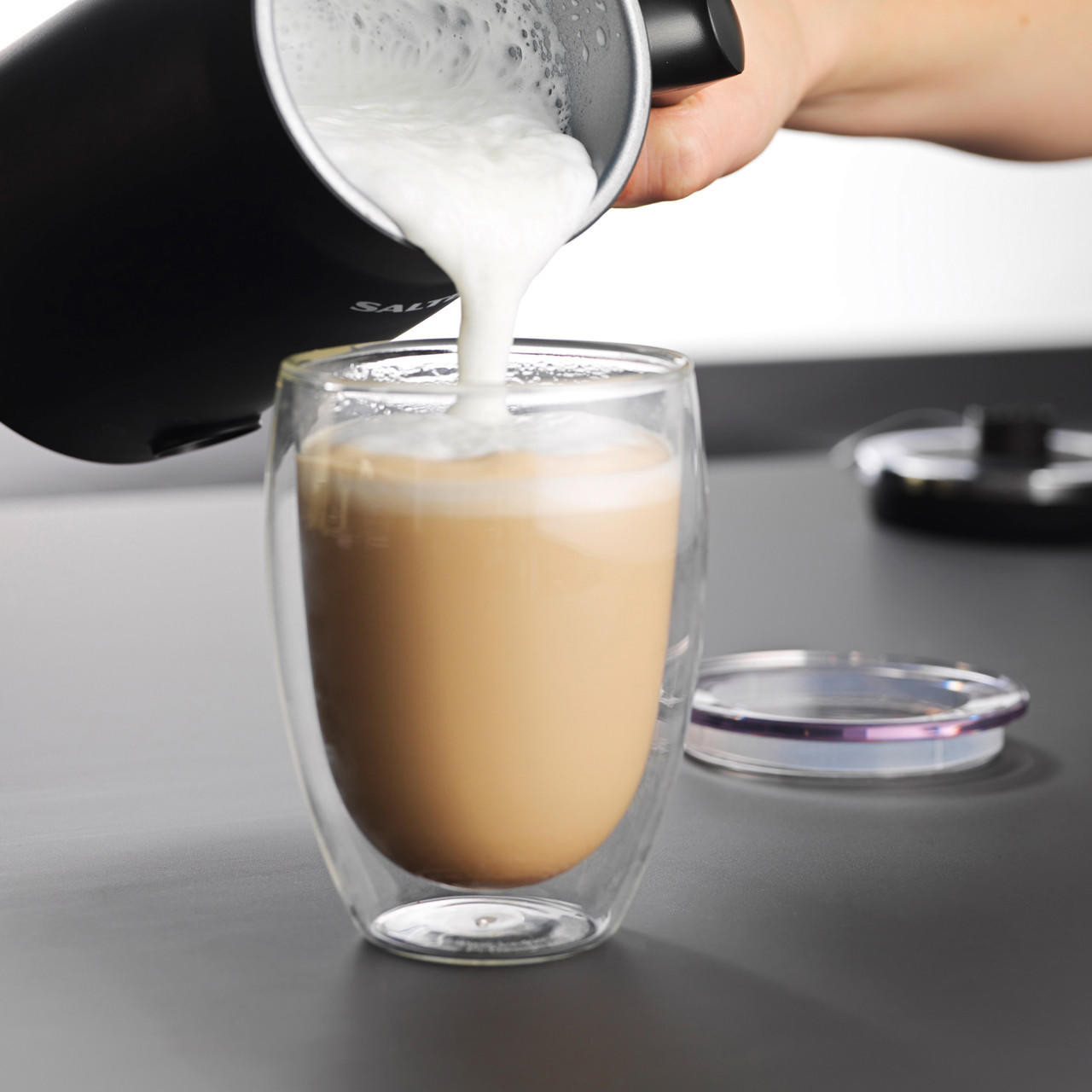 https://cdn11.bigcommerce.com/s-5vfc75n1yv/images/stencil/1280x1280/products/6667/72826/digital-coffee-maker-to-go-with-electric-milk-frother-steamer-set-360-degree-base-salter-combo-8000-5054061494020__50717.1704257895.jpg?c=1