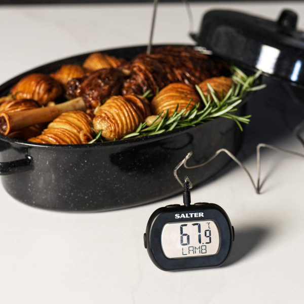 Digital black kitchen thermometer with Salter branding, showing 43.2 degrees.