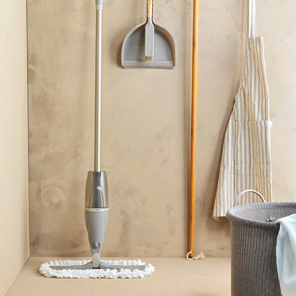 Warm Harmony Spray Mop & 2 Mop Pads