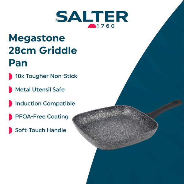 Granite-effect square frying pan with grilled chicken and sliced peppers, on hob.
