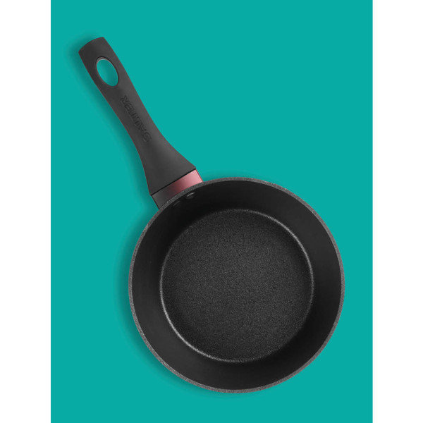 Icons showing compatibility with gas, electric solid, halogen, radiant ring and induction hobs.