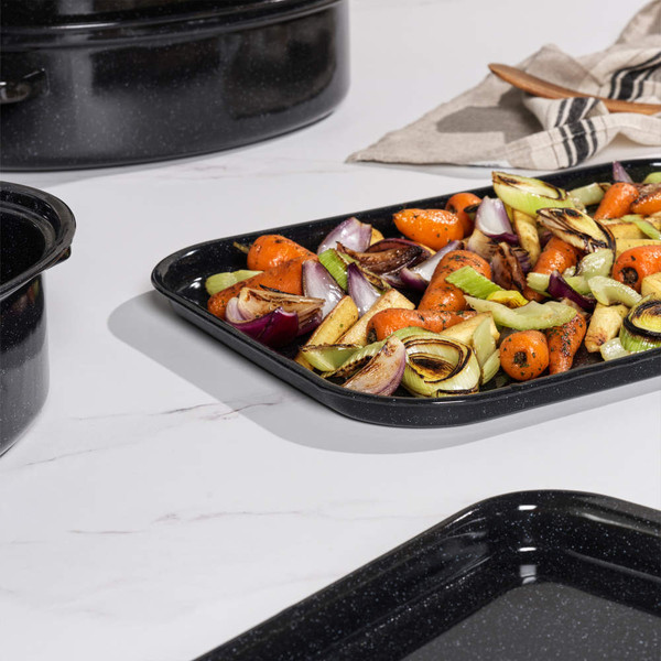 Rectangular black roasting tin with a glossy finish, shown from above