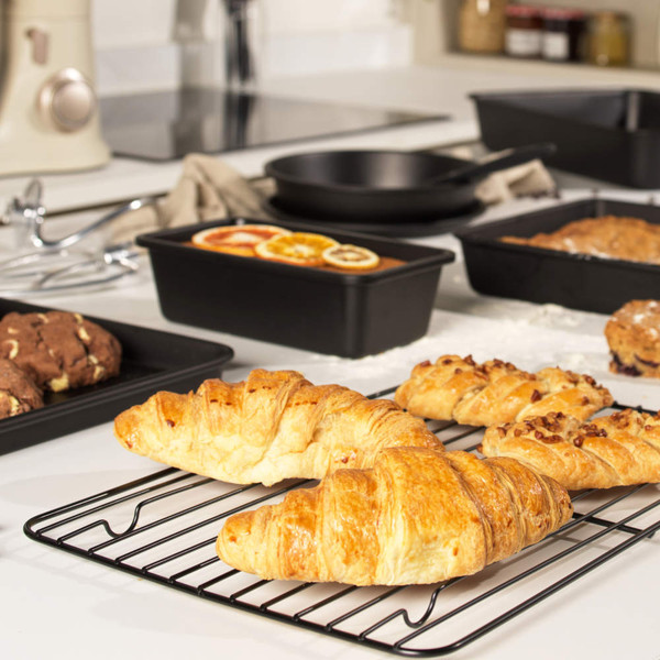 Kuro Stand Mixer & Stackable Bakeware Set