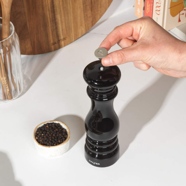 Chester Salt & Pepper Mill – Black - Charcoal - BW13676EU7 - Salter - 5054061559910