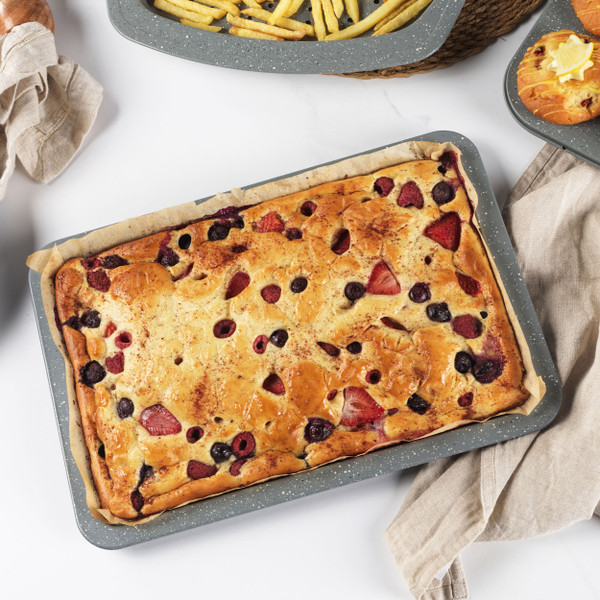 Marblestone 37cm Set of 2 Baking Trays