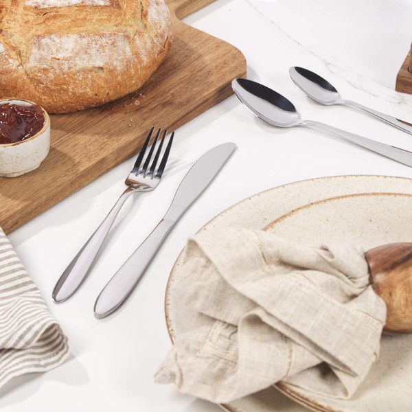 Leyland 16-Piece Cutlery Set – Silver