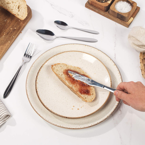 Leyland 16-Piece Cutlery Set – Silver