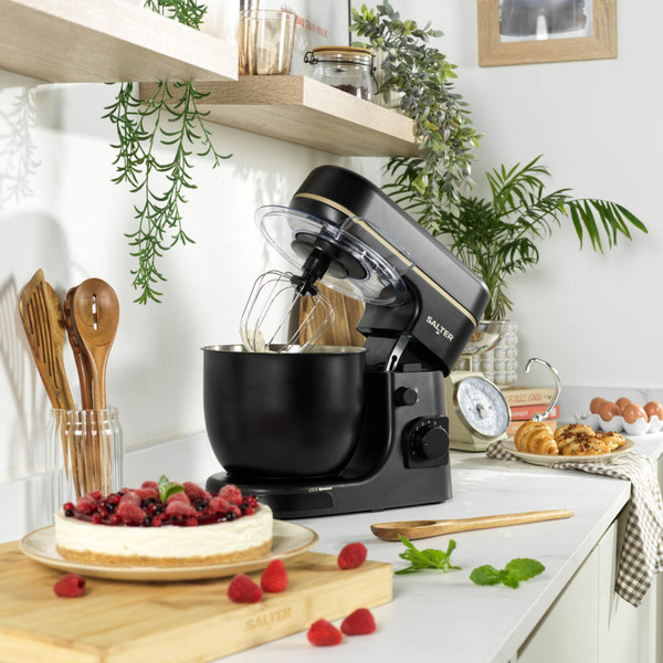 Salter Alchemy stand mixer box showing black and gold mixer with bowl attachments, 5L capacity.